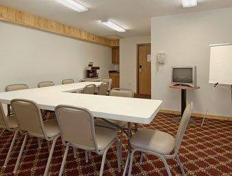 Zellar'S Village Inn Newberry ภายนอก รูปภาพ